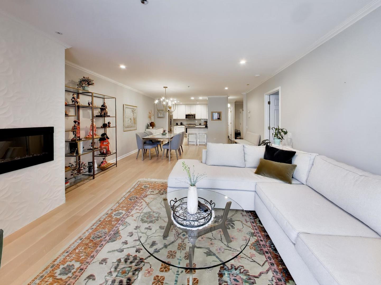 1107 Greenleaf Avenue 2i Property Photo 14