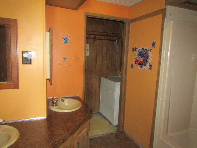 302 Dunn Street Property Photo 16