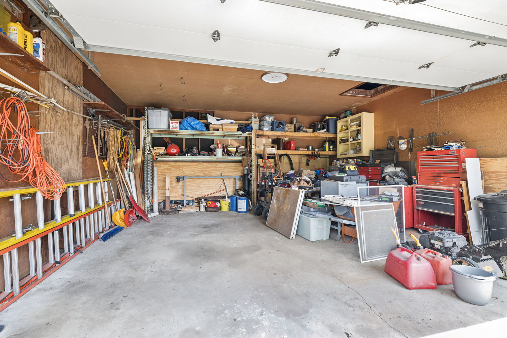 4415 Yender Avenue Property Photo 23