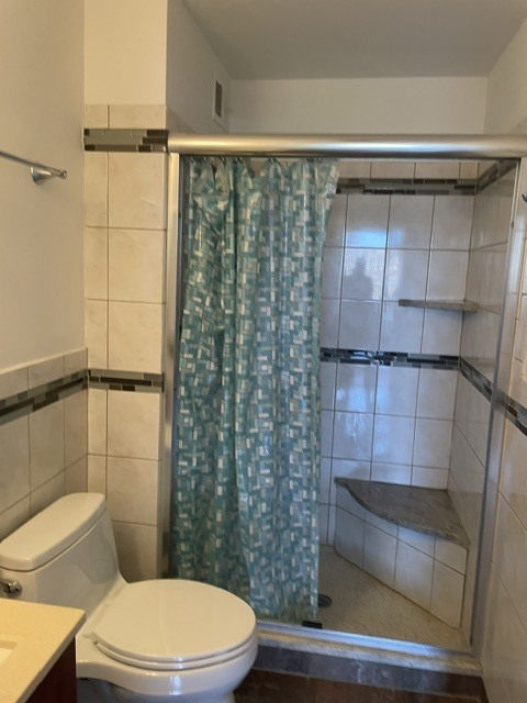 3930 N Pine Grove Avenue 707 Property Photo 25