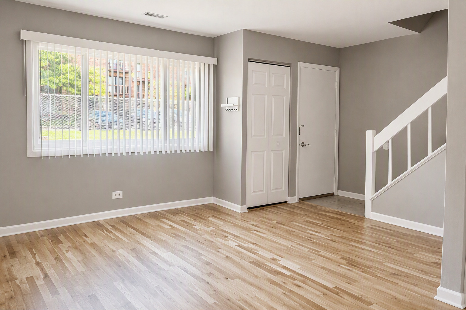1009 Bayside Drive Property Photo 2