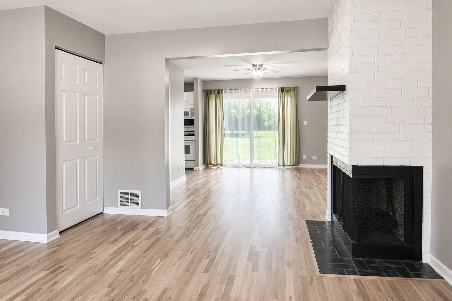1009 Bayside Drive Property Photo 3