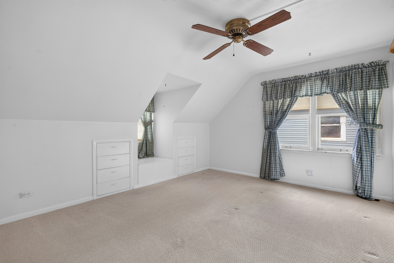 474 Sunset Drive Property Photo 14