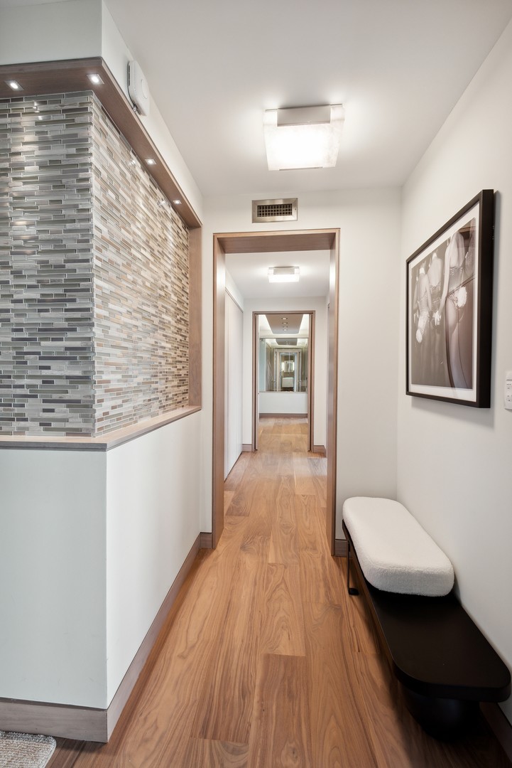111 E Chestnut Street 56ab Property Photo 43