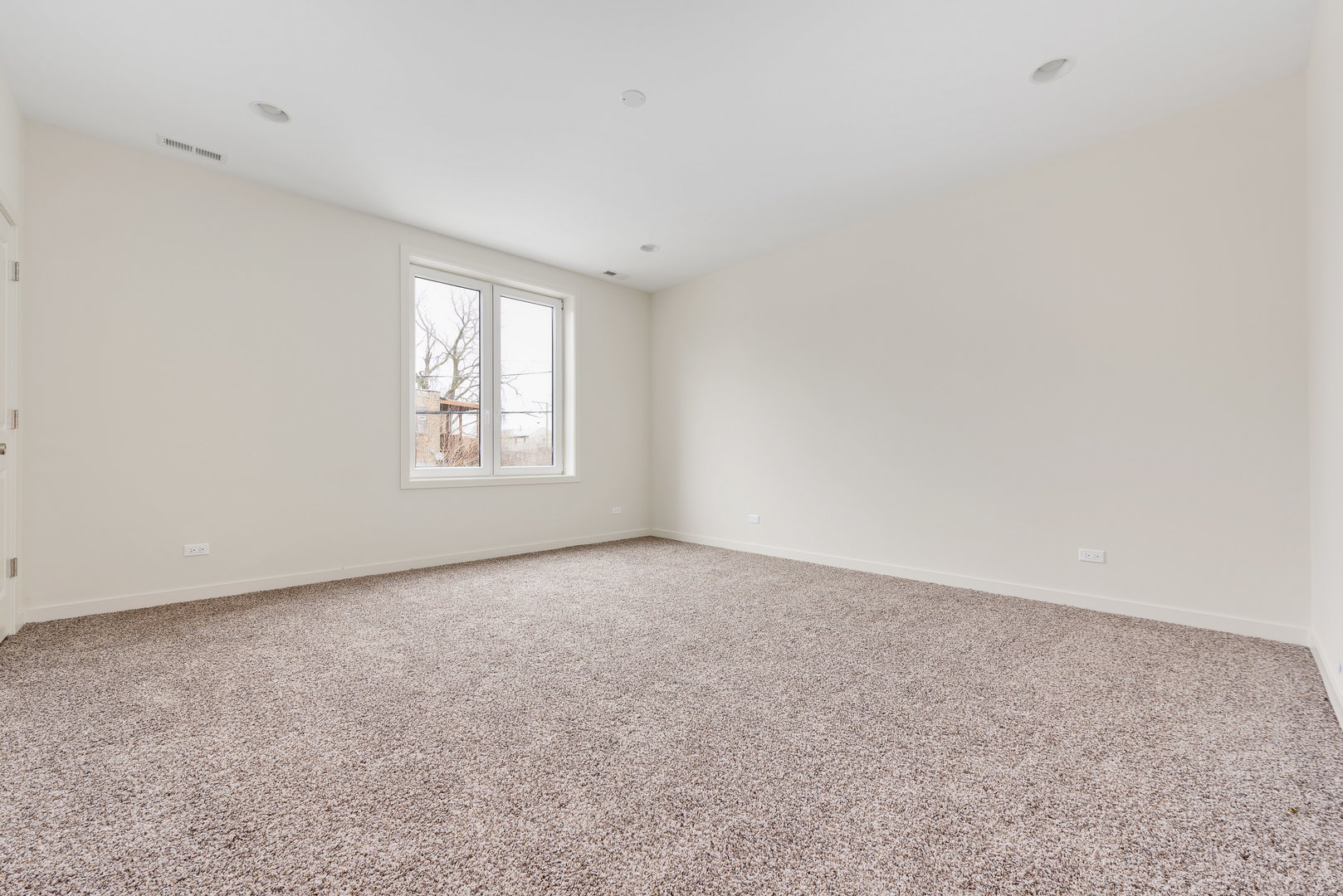 2824 W Van Buren Street 303 Property Photo 9