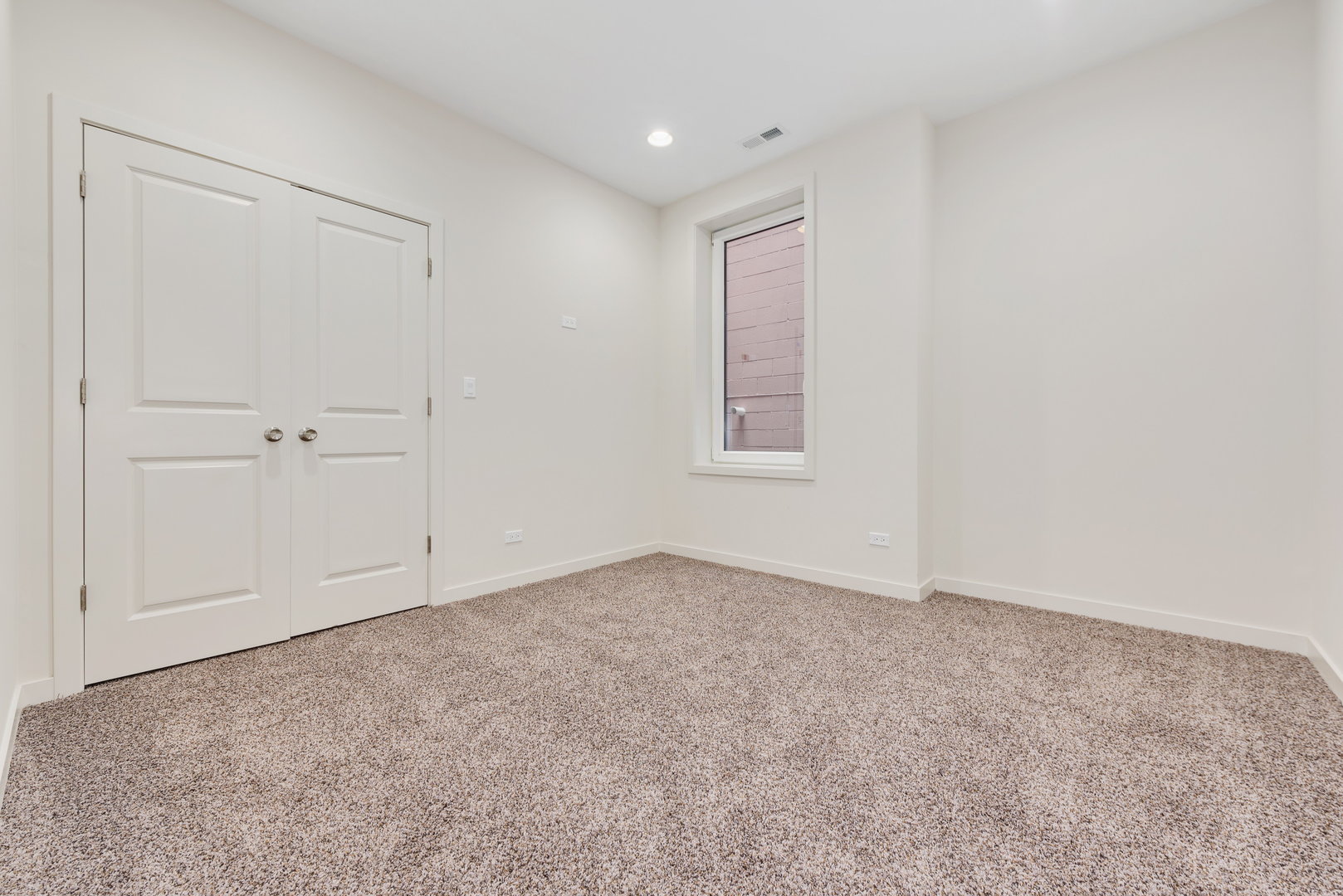 2824 W Van Buren Street 303 Property Photo 11