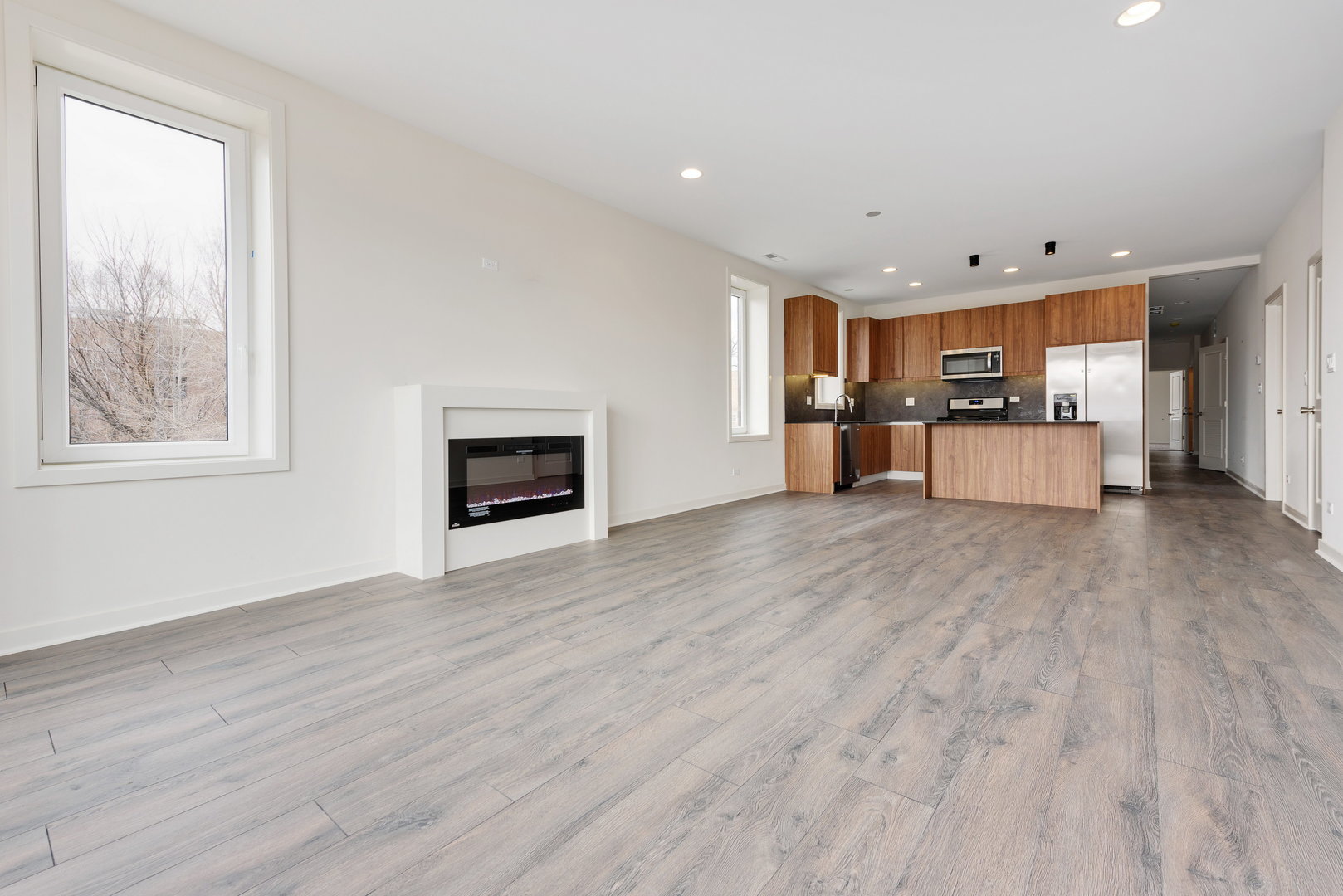 2824 W Van Buren Street 303 Property Photo 17