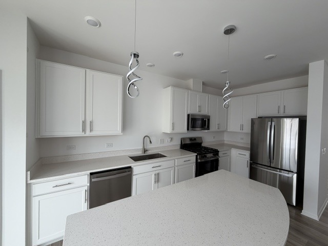 1602 Neubauer Circle 1203 Property Photo 4