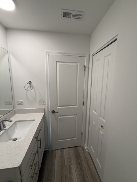 1602 Neubauer Circle 1203 Property Photo 12