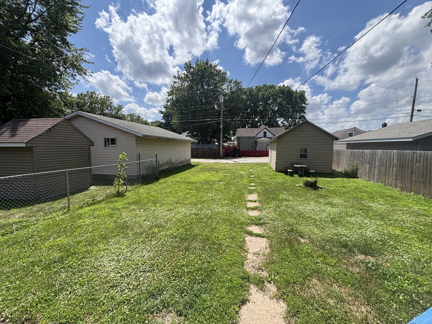 747 20th Street Property Photo 8