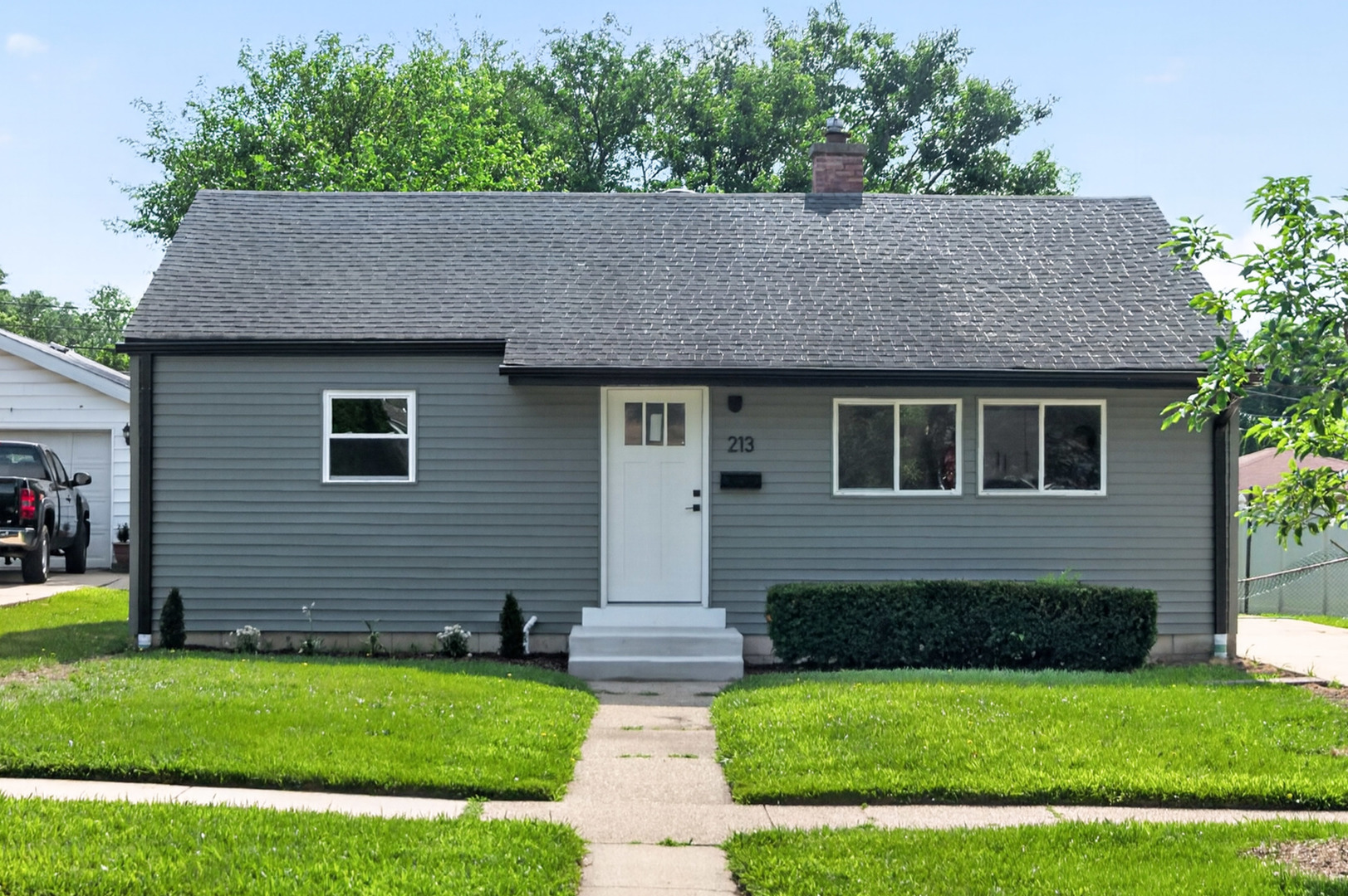 213 May Street Property Photo 2