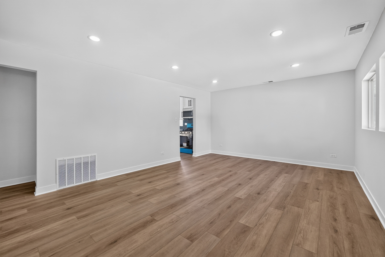 213 May Street Property Photo 7