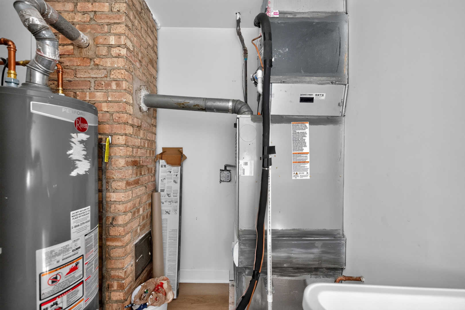 213 May Street Property Photo 17