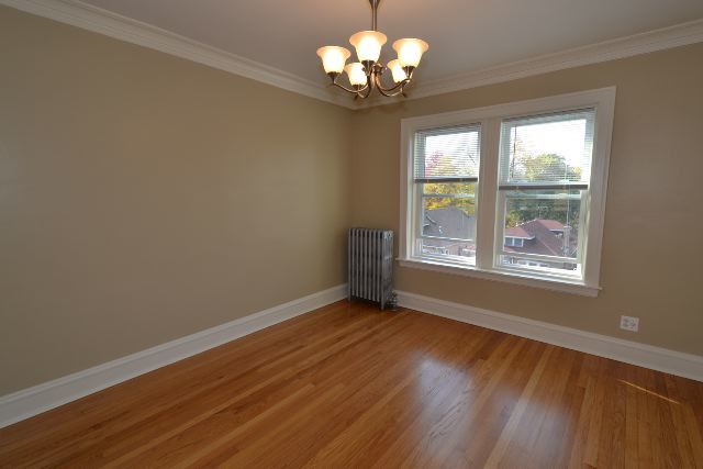 6326 N Artesian Avenue 3r Property Photo 7