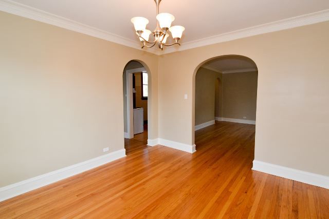 6326 N Artesian Avenue 3r Property Photo 8