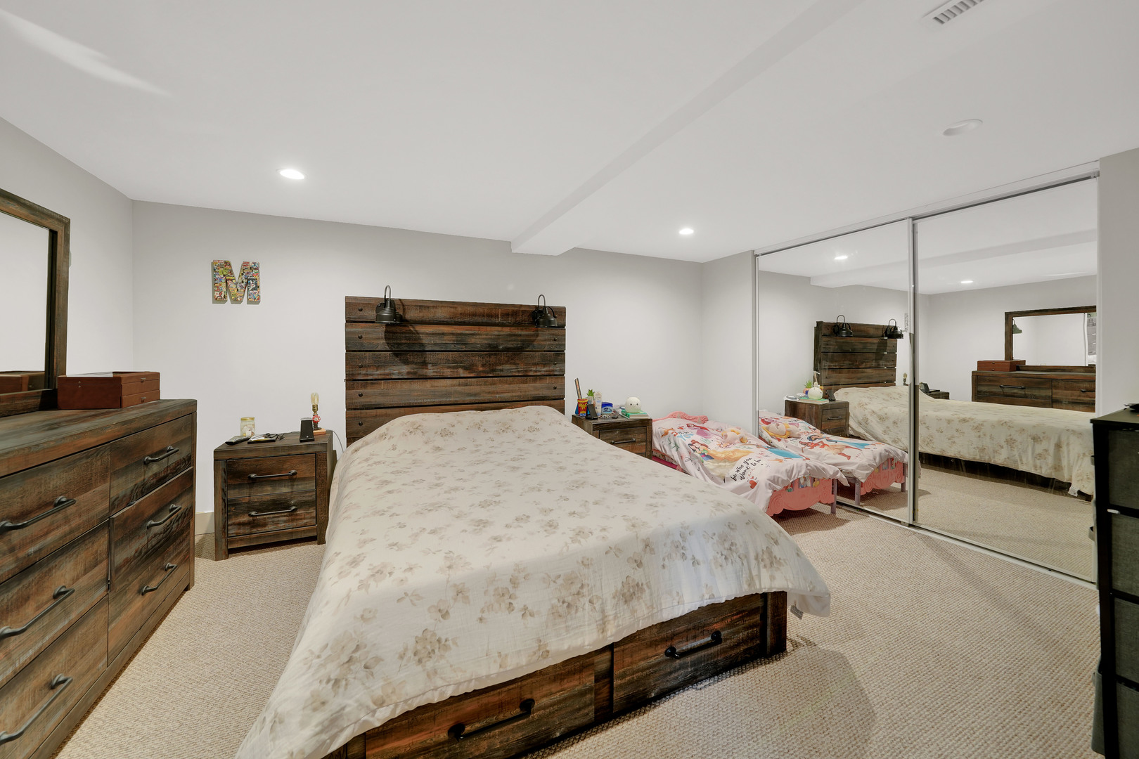 5141 Touhy Avenue Property Photo 10