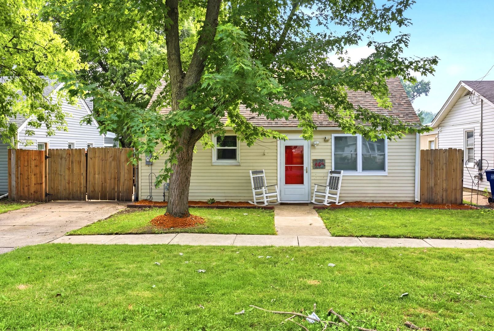 12705226 Property Photo 2