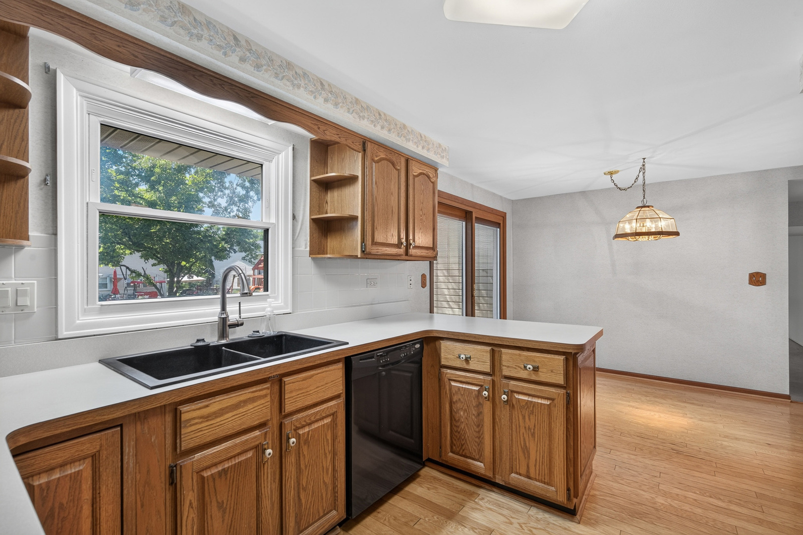 12705228 Property Photo 10