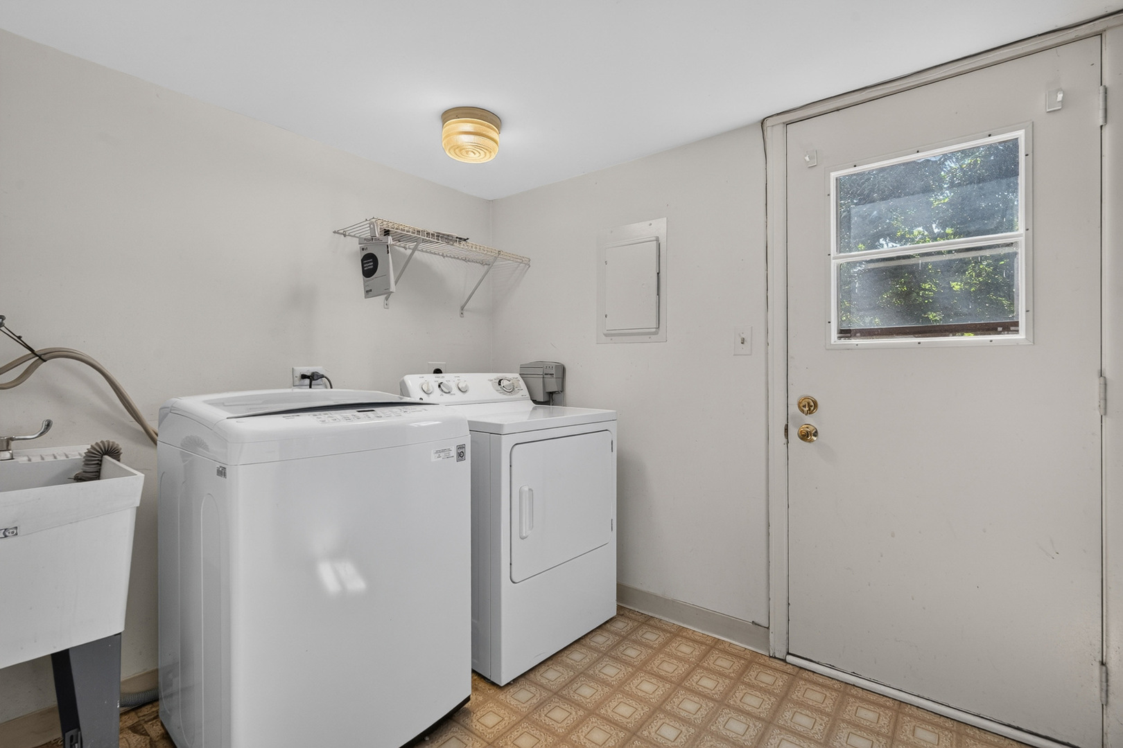 12705228 Property Photo 17