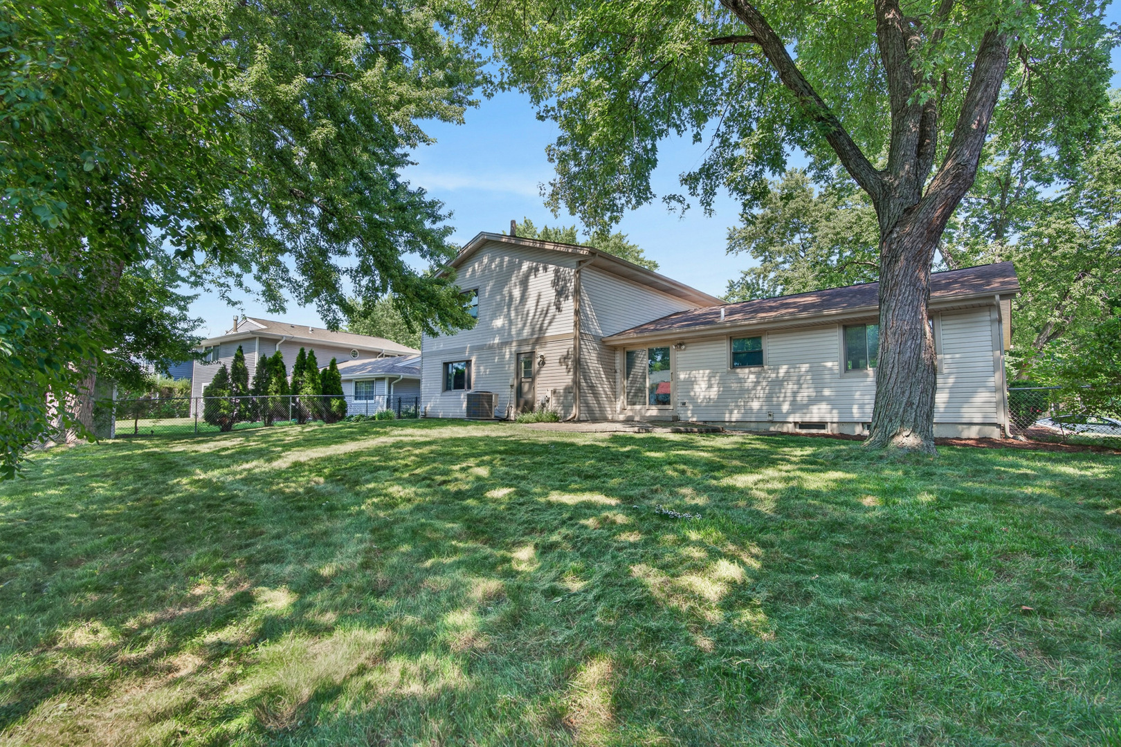 12705228 Property Photo 28