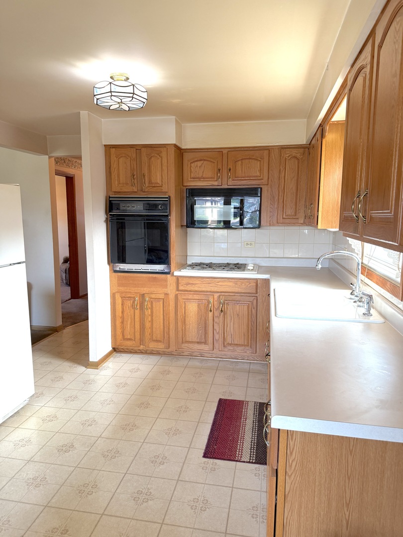2816 W Seipp Street Property Photo 8