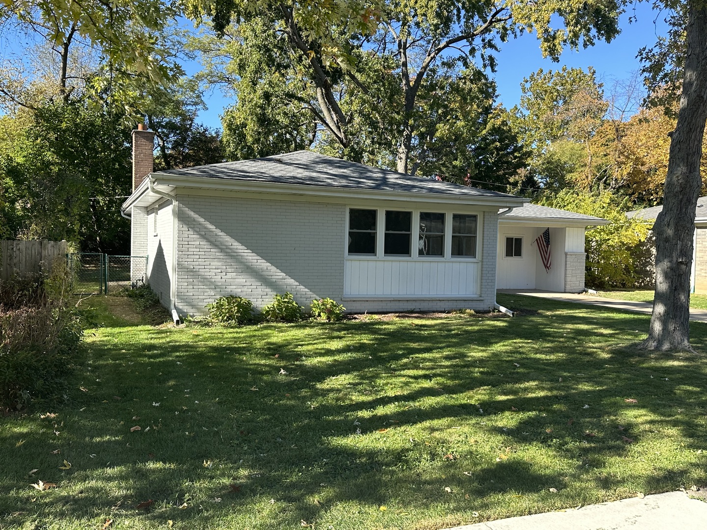 326 Indian Drive Property Photo 2