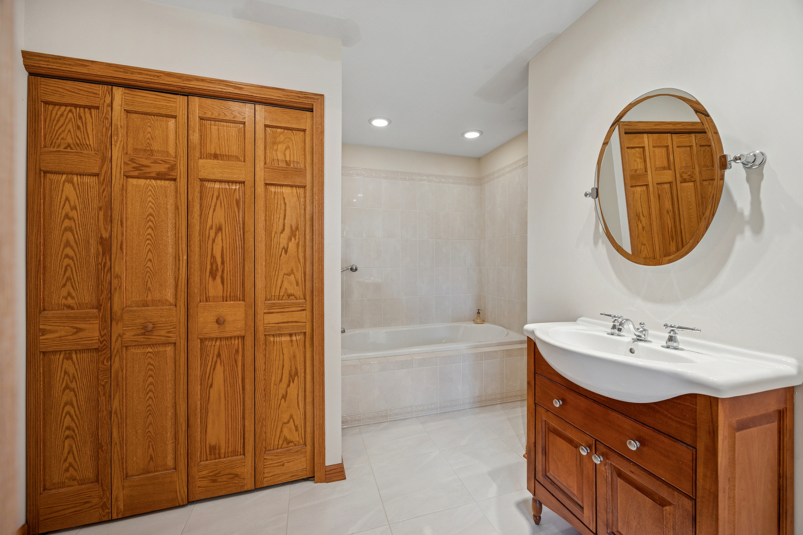 22962 S Harlem Avenue Property Photo 14