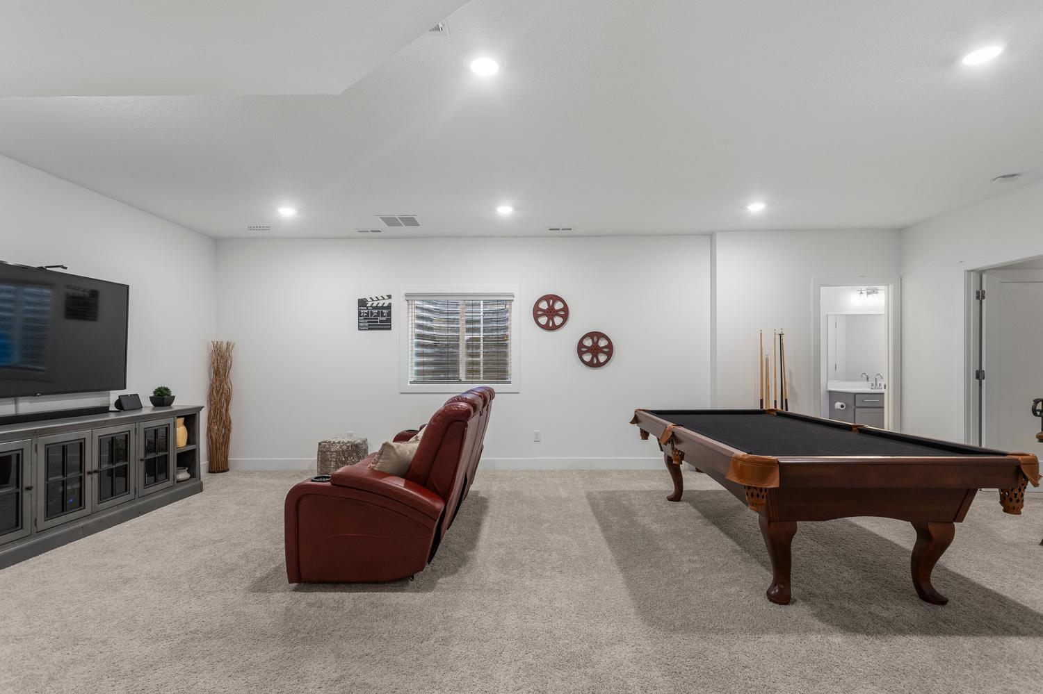 906 Declaration Drive Property Photo 37