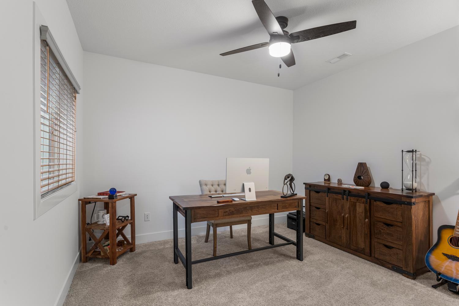 906 Declaration Drive Property Photo 40