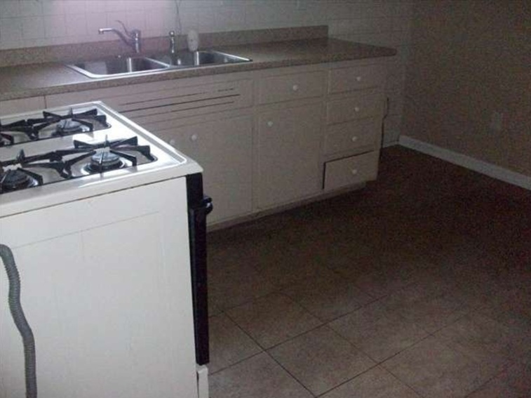 3800 Saint Paul Avenue Property Photo 25