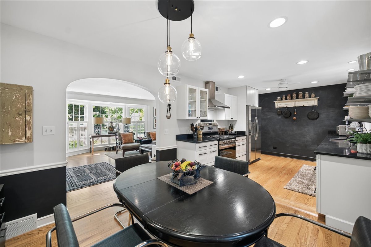 1871 Elmwood Drive Property Photo 8