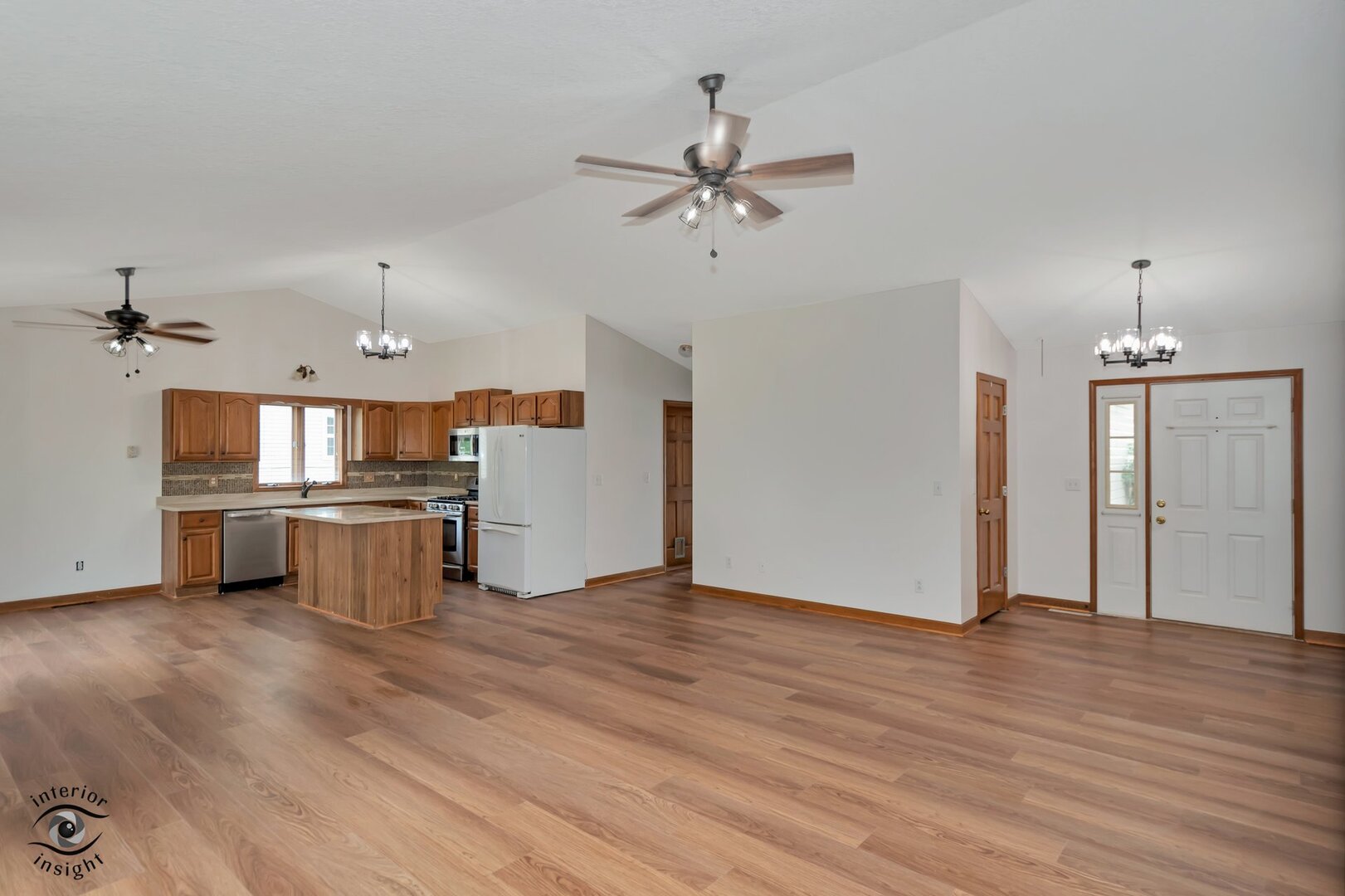 1521 Lady Brunetta Road Property Photo 9