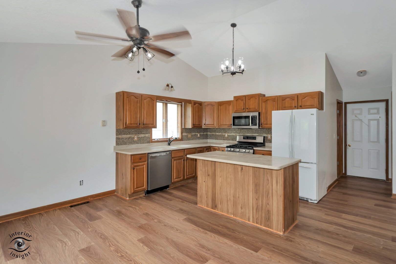 1521 Lady Brunetta Road Property Photo 10