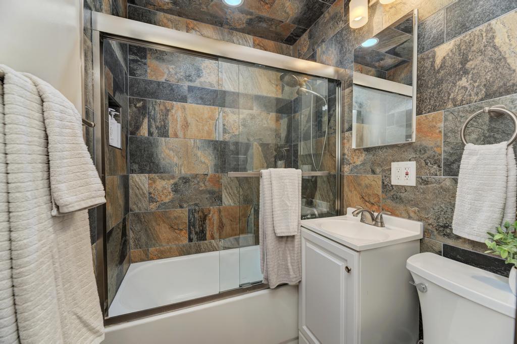 139 N Washington Street Property Photo 10