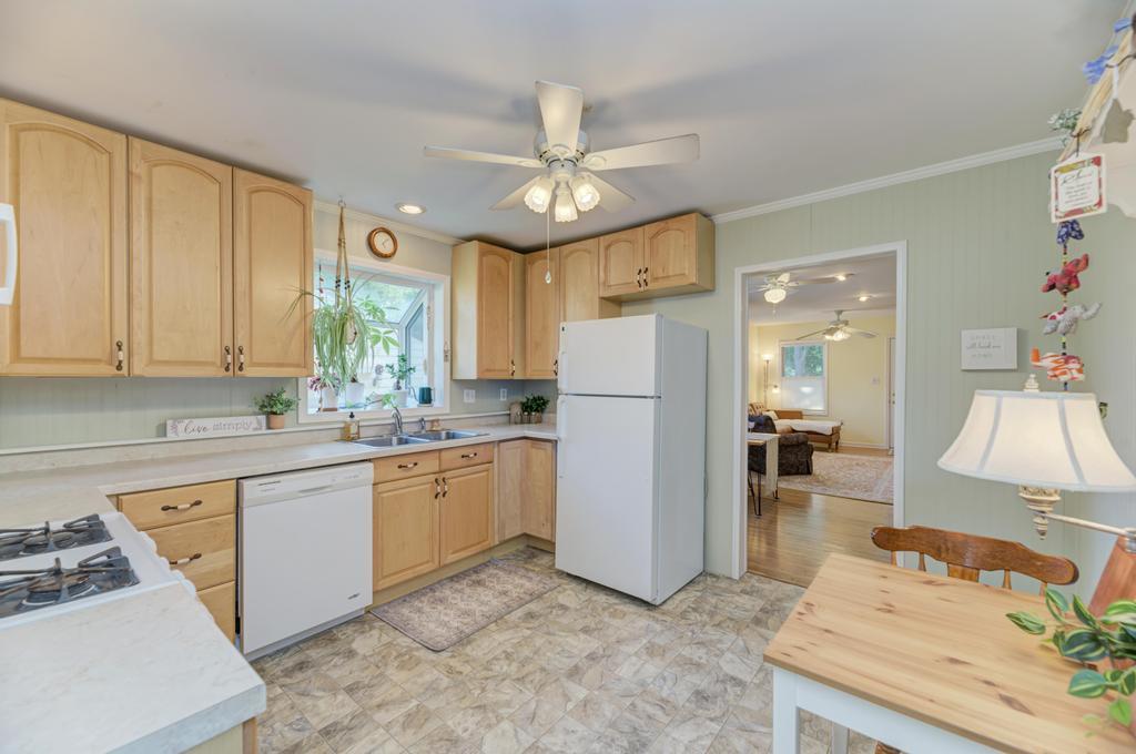 139 N Washington Street Property Photo 15
