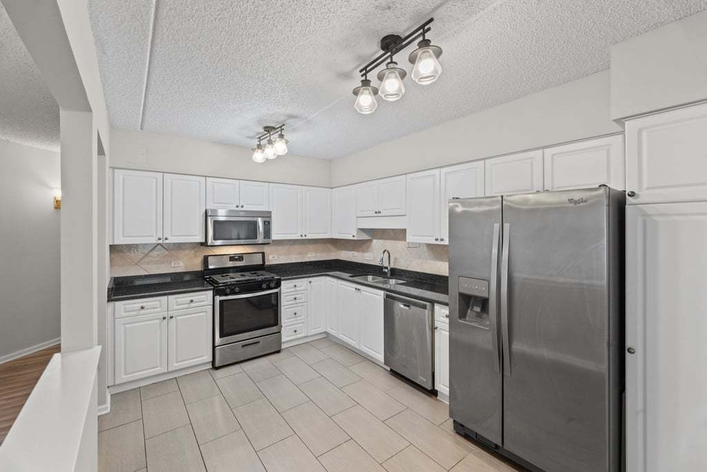 750 Pearson Street 208 Property Photo 11