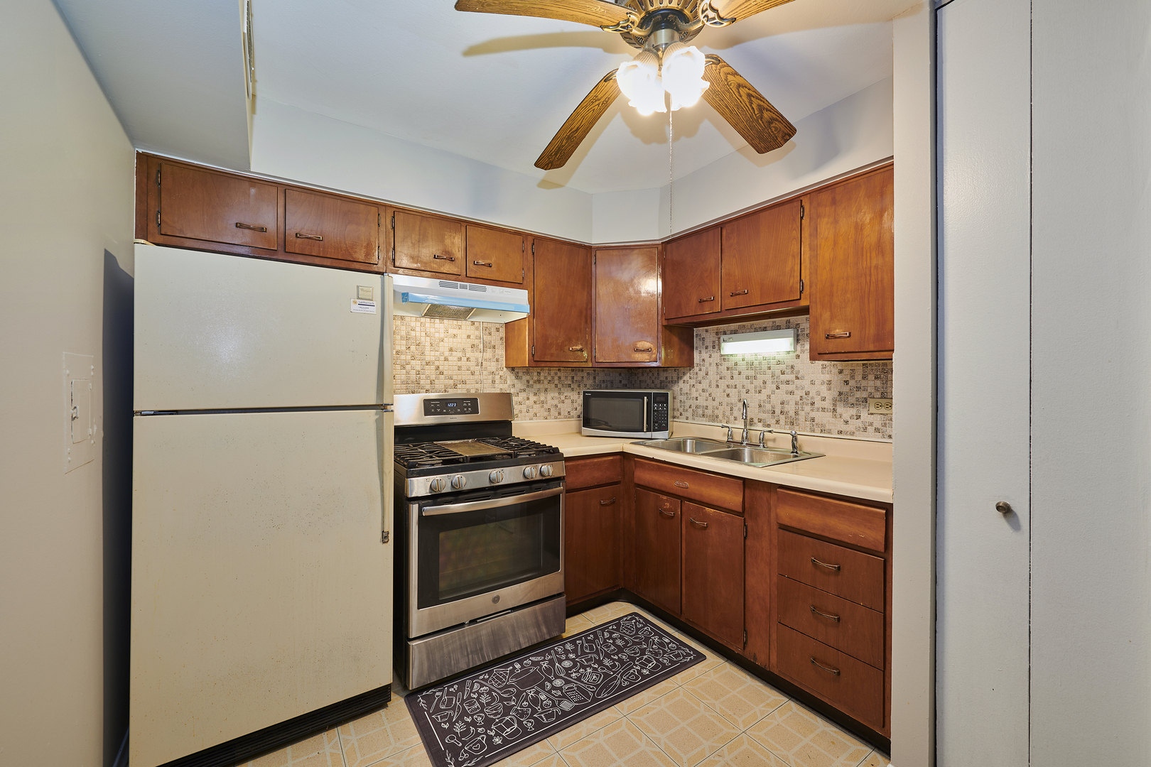 8541 Lotus Avenue 710 Property Photo 9