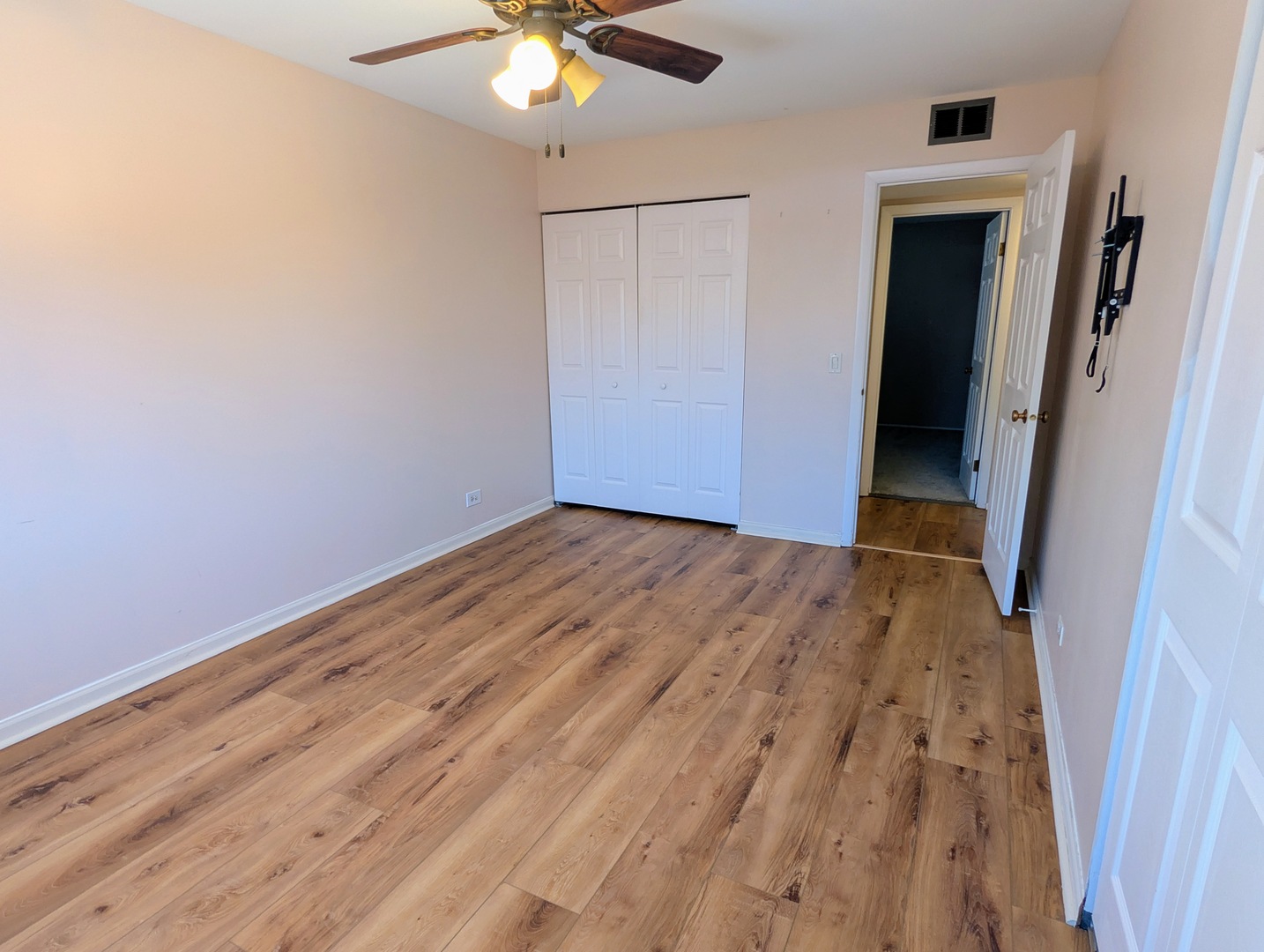 1 Oak Meadow Court Property Photo 10