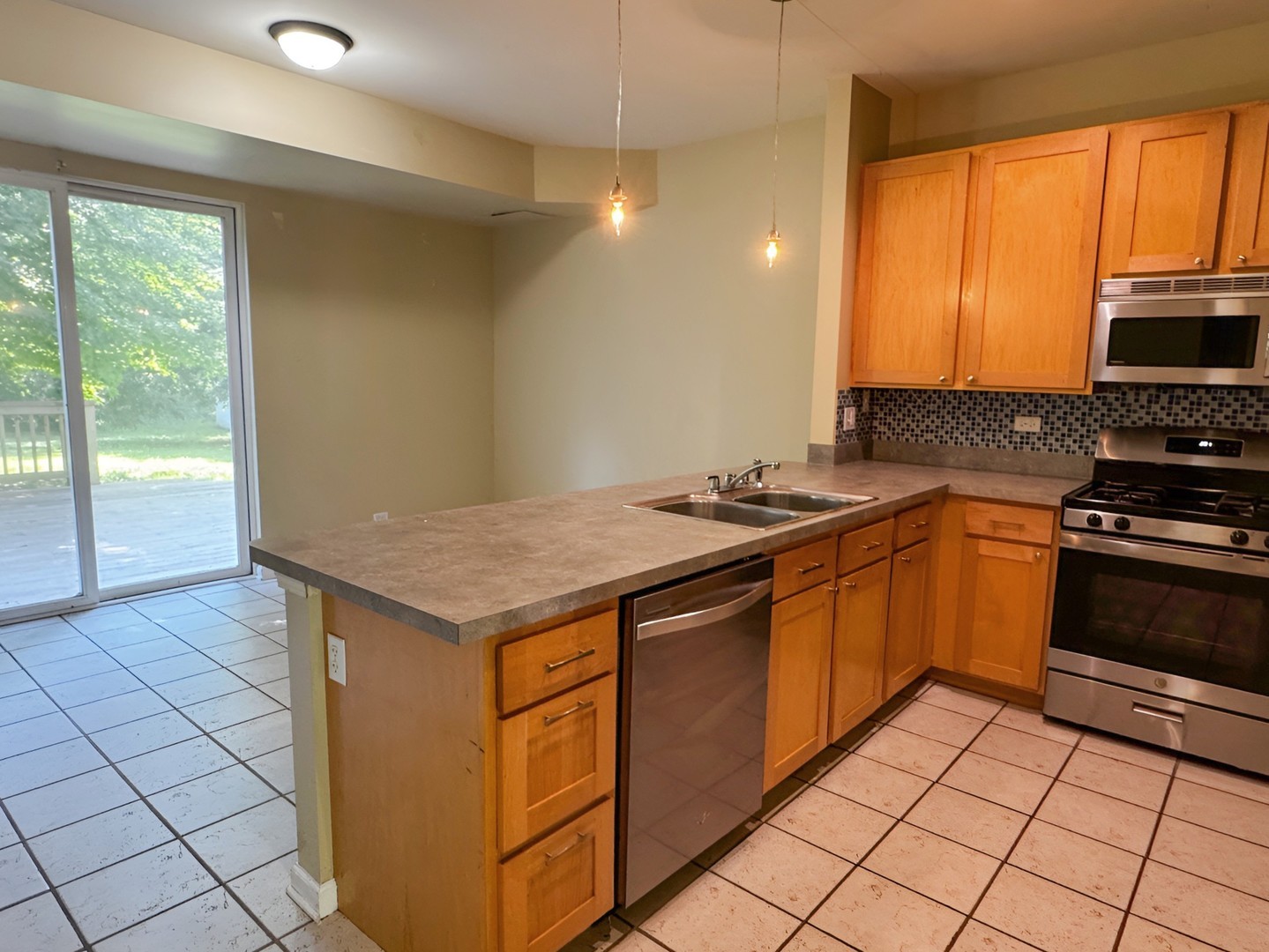 568 Truman Drive Property Photo 11