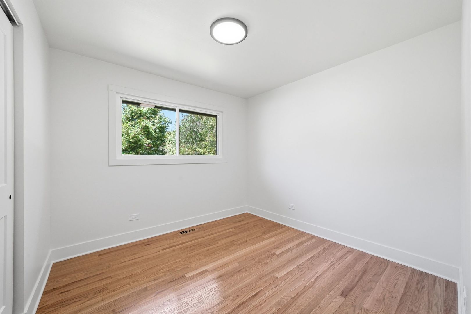 1801 N Iris Drive Property Photo 14