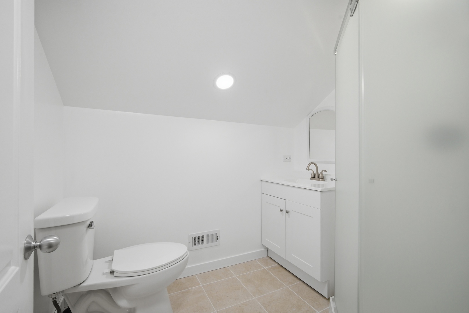 7236 W Pratt Avenue Property Photo 15