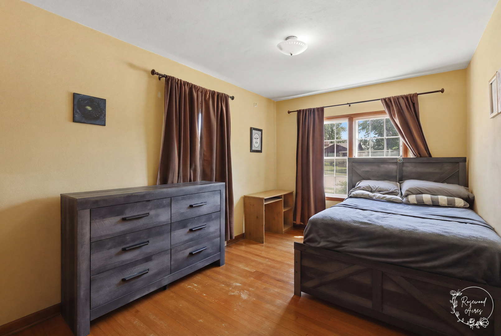531 Penfield Street Property Photo 5