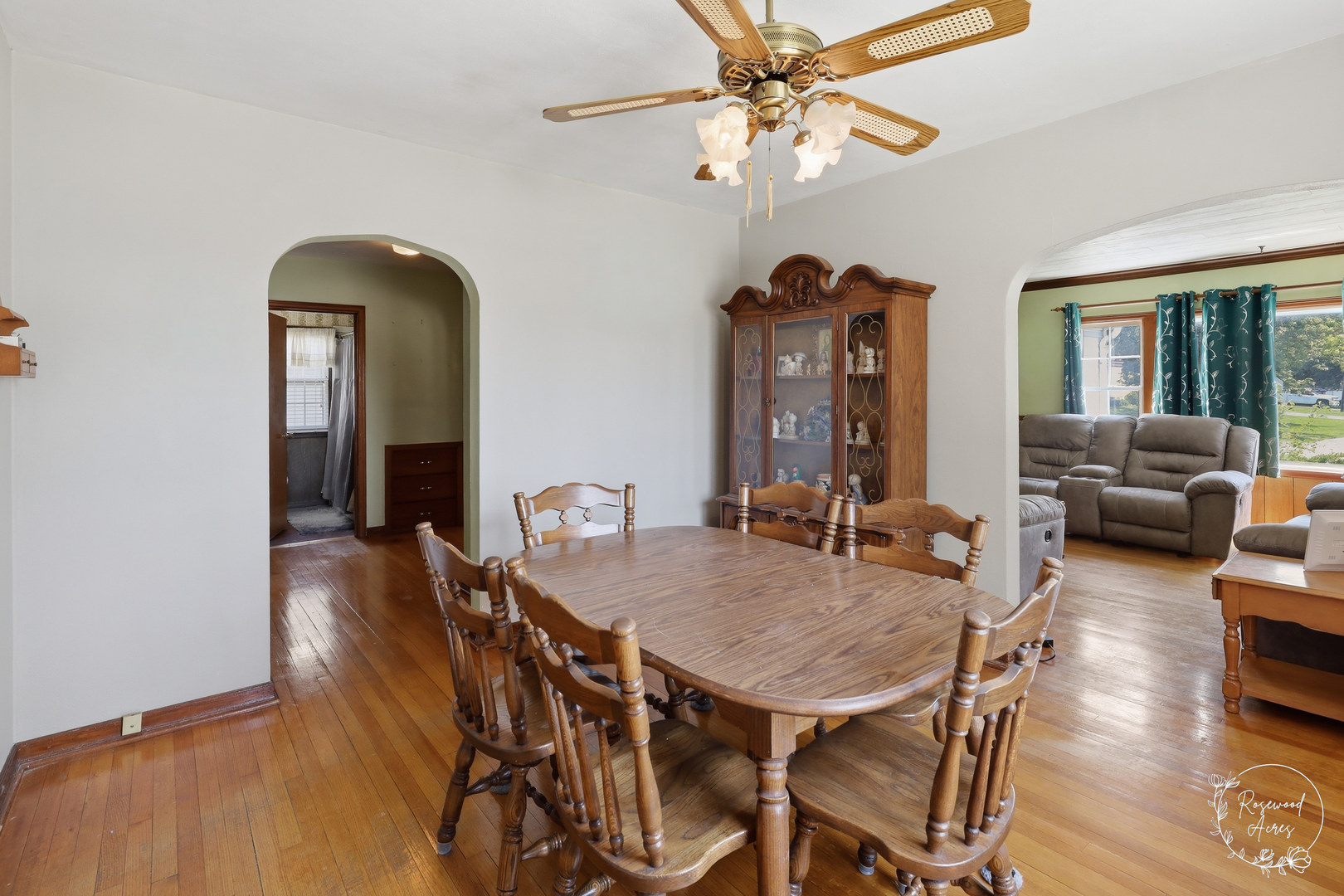 531 Penfield Street Property Photo 8