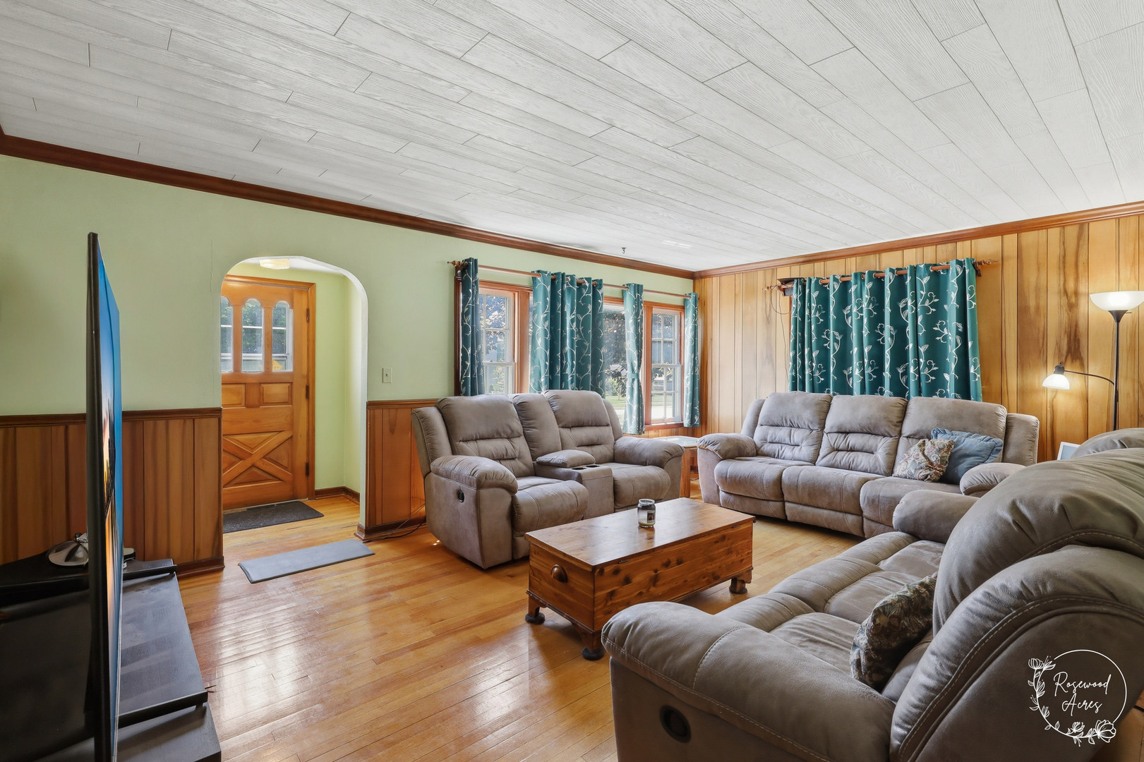 531 Penfield Street Property Photo 10