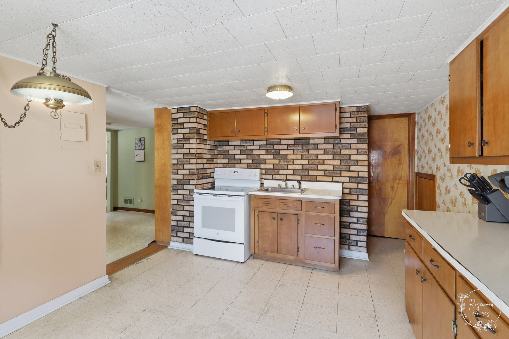 531 Penfield Street Property Photo 14
