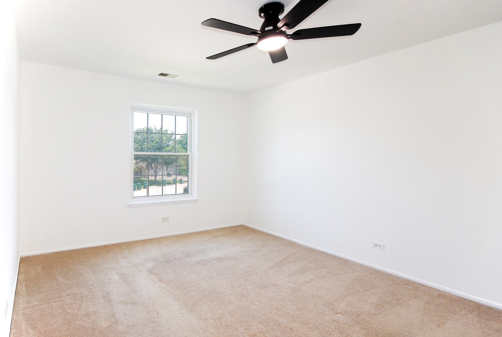 552 Greystone Lane C2 Property Photo 10