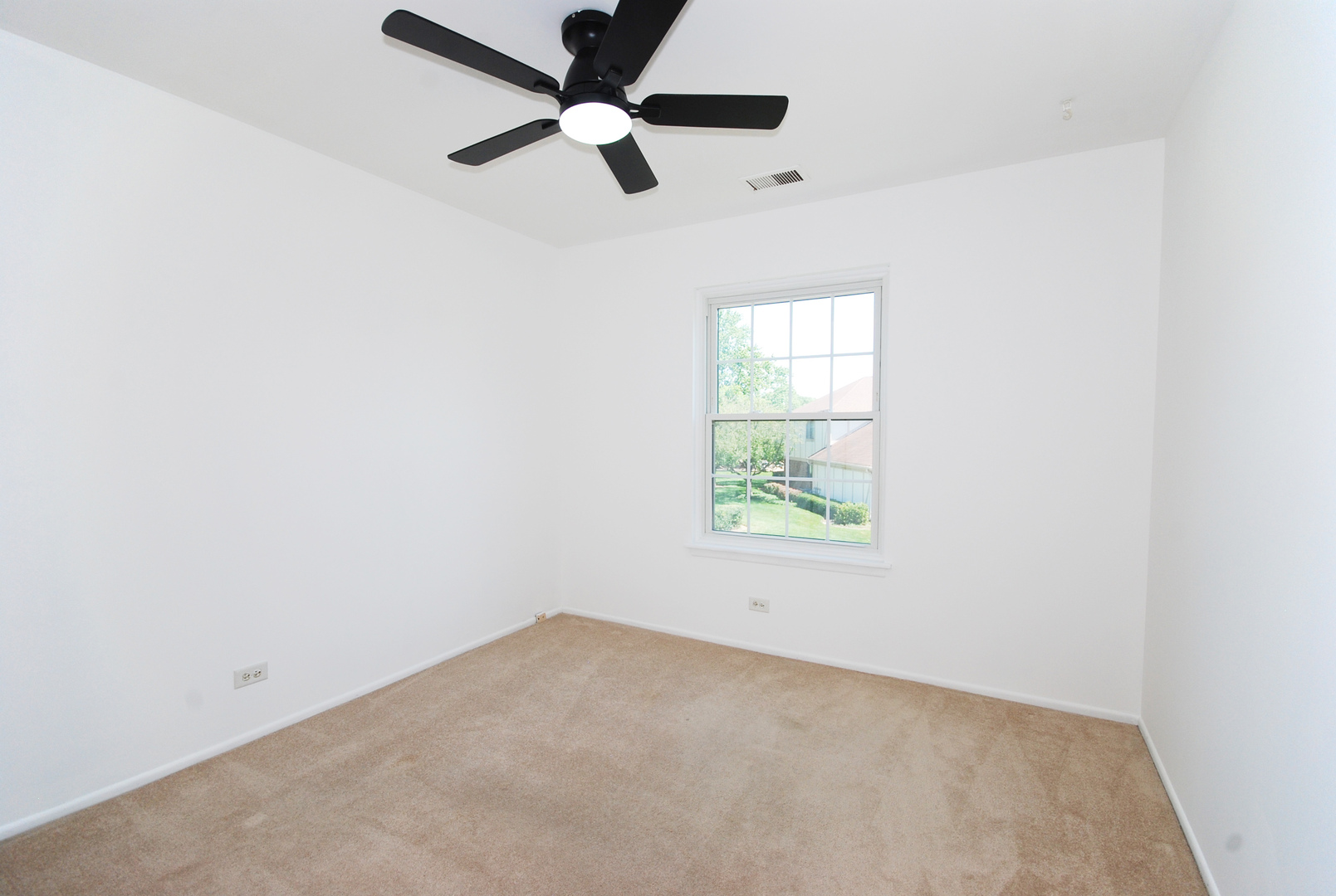 552 Greystone Lane C2 Property Photo 13
