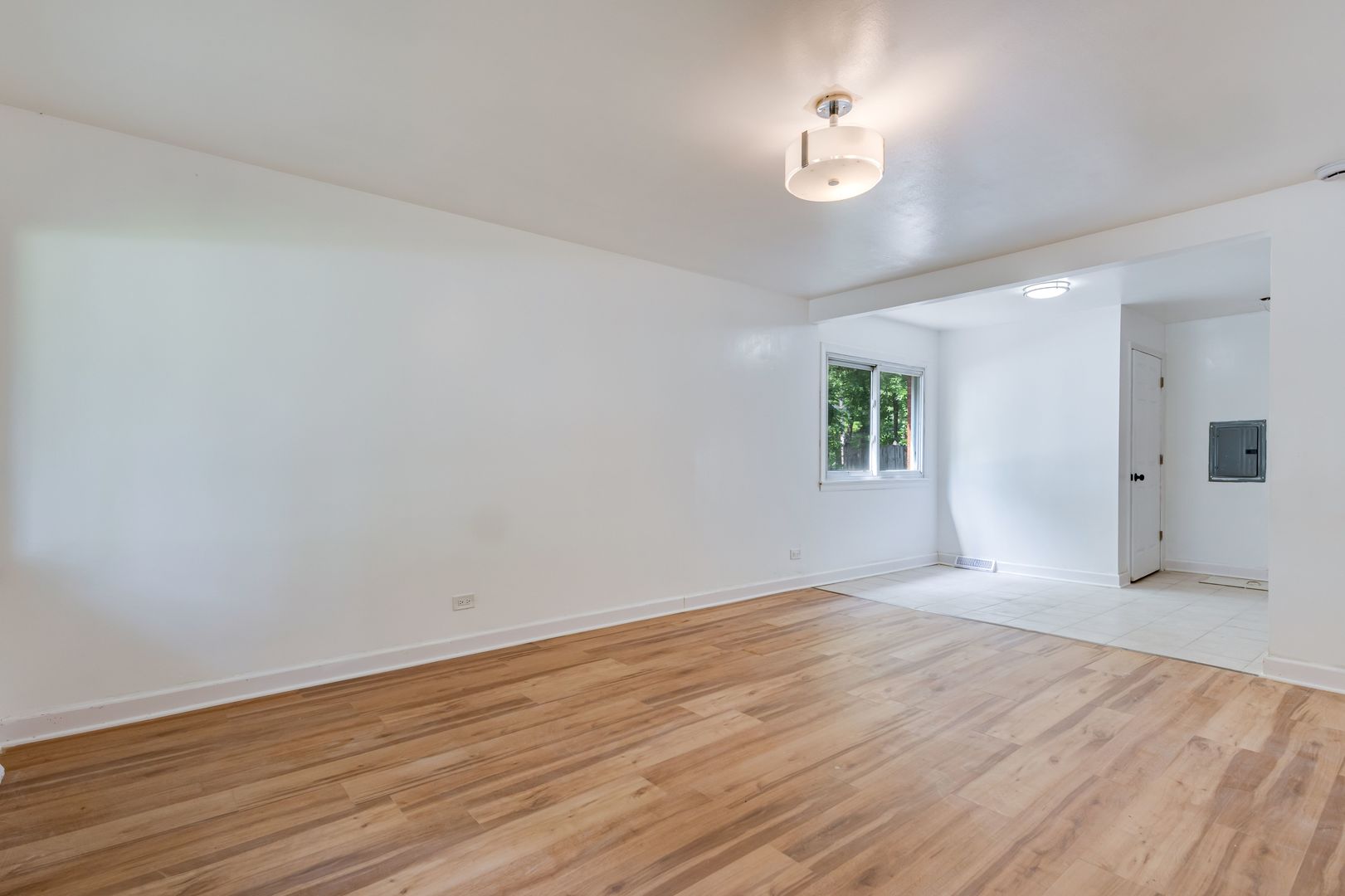 14246 S Palmer Avenue Property Photo 6
