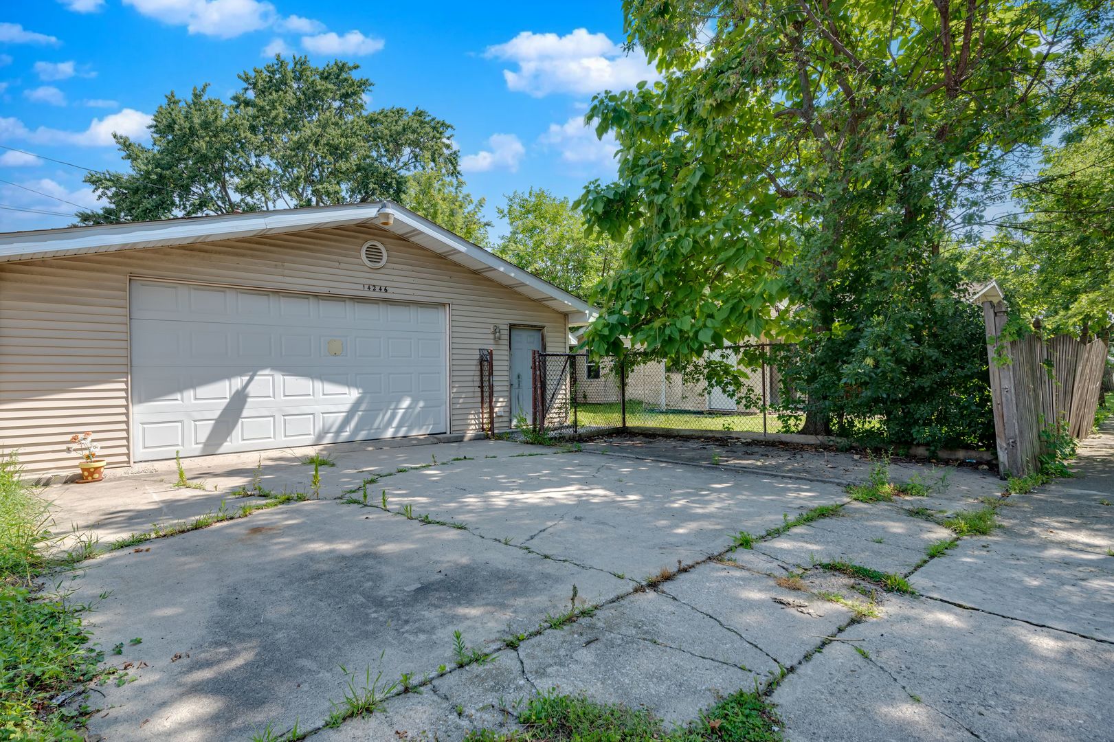 14246 S Palmer Avenue Property Photo 27