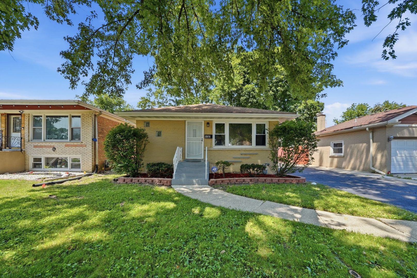 532 Clayton Road Property Photo 1